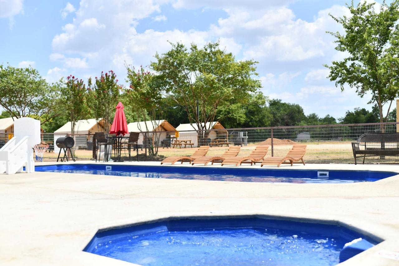 Son'S Rio Cibolo Birdhouse Cabin #10 Romantic Water Front Cabins Surrounded By Nature! Marion Esterno foto